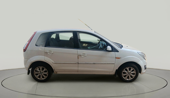 2014 Ford Figo TITANIUM 1.4 DIESEL, Diesel, Manual, 2,09,810 km, exterior