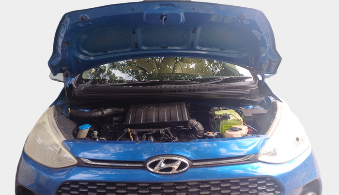 2017 Hyundai Grand i10 SPORTZ (O) 1.2 KAPPA VTVT, Petrol, Manual, 69,805 km, exterior