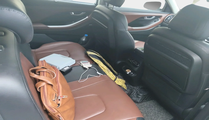 2022 Hyundai ALCAZAR 1.5 SIGNATURE (O) AT 7STR, Diesel, Automatic, 92,000 km, interior