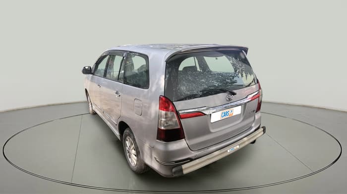 2014 Toyota Innova 2.5 VX 8 STR, Diesel, Manual, 3,28,447 km, exterior