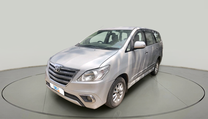 2014 Toyota Innova 2.5 VX 8 STR, Diesel, Manual, 3,28,447 km, exterior