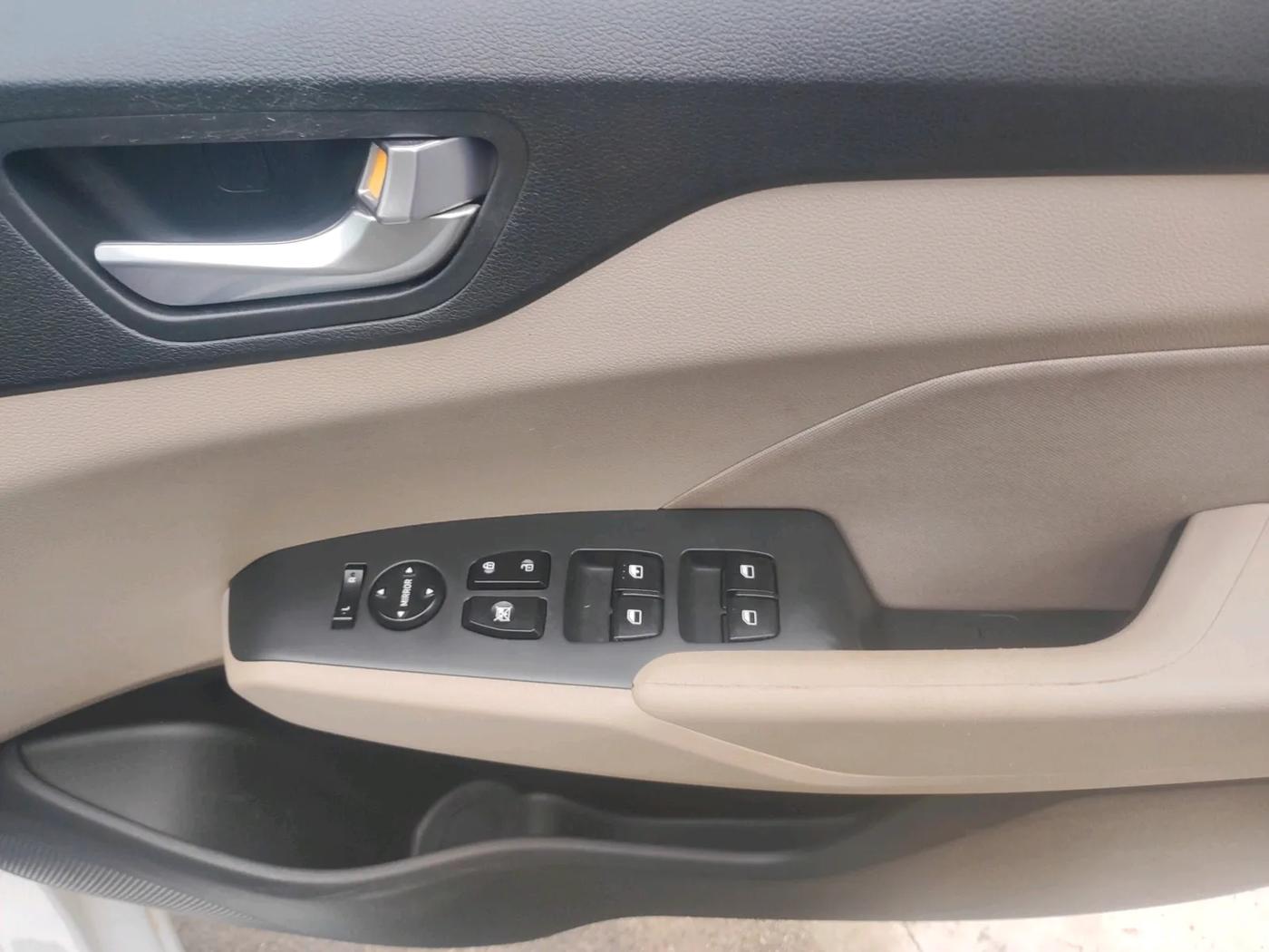 2022 Hyundai Verna S PLUS 1.5 VTVT, Petrol, Manual, 46,163 km, interior