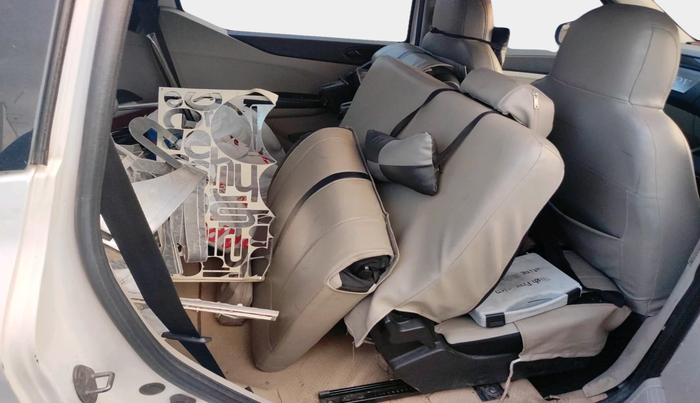 2020 Renault TRIBER RXT AMT, Petrol, Automatic, 70,212 km, interior