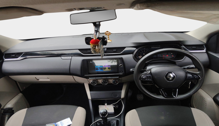 2022 Renault TRIBER RXT, Petrol, Manual, 26,466 km, interior
