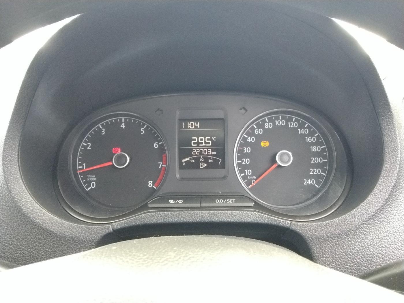 2019 Volkswagen Ameo TRENDLINE 1.0L, Petrol, Manual, 22,703 km, interior