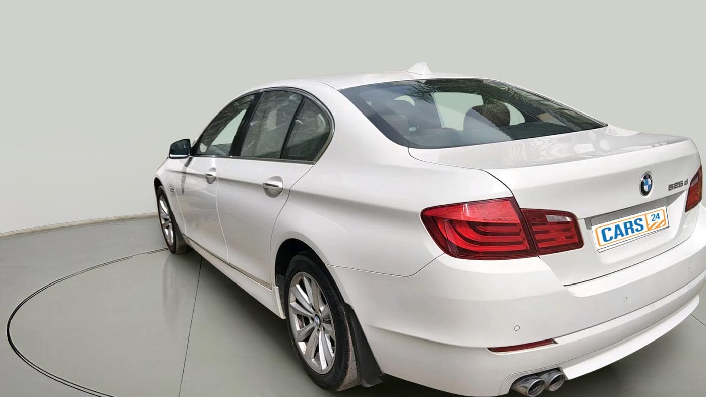 2012 BMW 5 Series 525D, Diesel, Automatic, 1,15,820 km, exterior