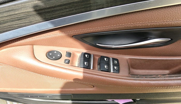 2012 BMW 5 Series 525D, Diesel, Automatic, 1,15,810 km, interior