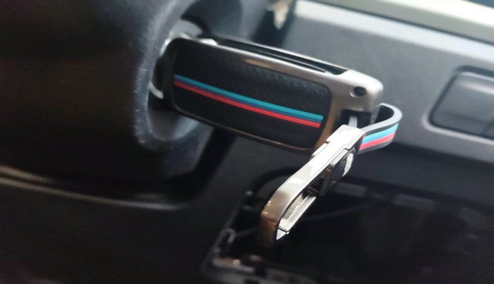 2022 Tata PUNCH ADVENTURE MT, Petrol, Manual, 34,059 km, interior