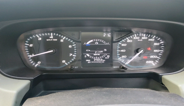 2022 Tata PUNCH ADVENTURE MT, Petrol, Manual, 34,059 km, interior