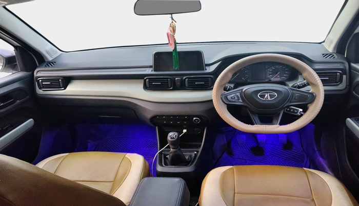 2022 Tata PUNCH ADVENTURE MT, Petrol, Manual, 34,059 km, interior