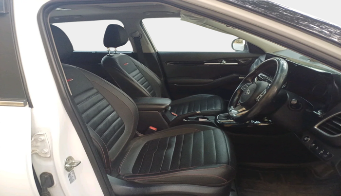 2021 KIA SELTOS GTX PLUS AT 1.5 DIESEL, Diesel, Automatic, 1,56,564 km, interior