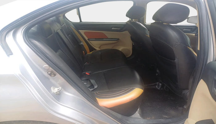 2018 Honda Amaze 1.5L I-DTEC S, Diesel, Manual, 1,15,000 km, interior