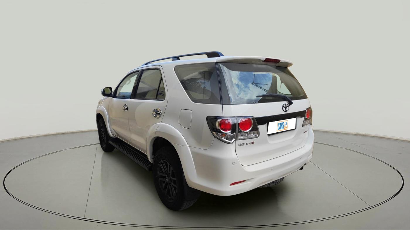 2015 Toyota Fortuner 3.0 4X2 AT, Diesel, Automatic, 90,758 km, exterior