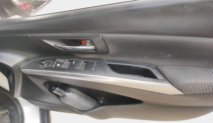 2018 Maruti S Cross ZETA 1.3, Diesel, Manual, 2,38,603 km, interior