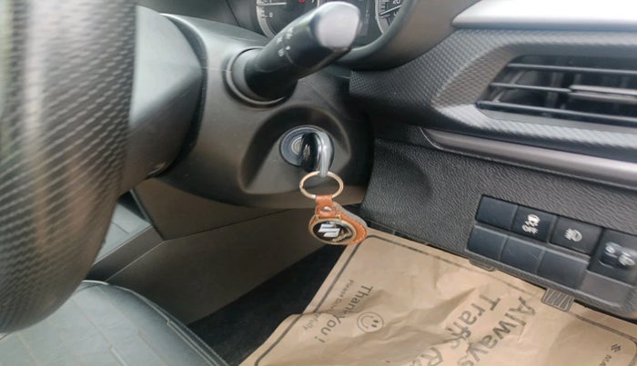 2024 Maruti BREZZA VXI, Petrol, Manual, 13,465 km, interior