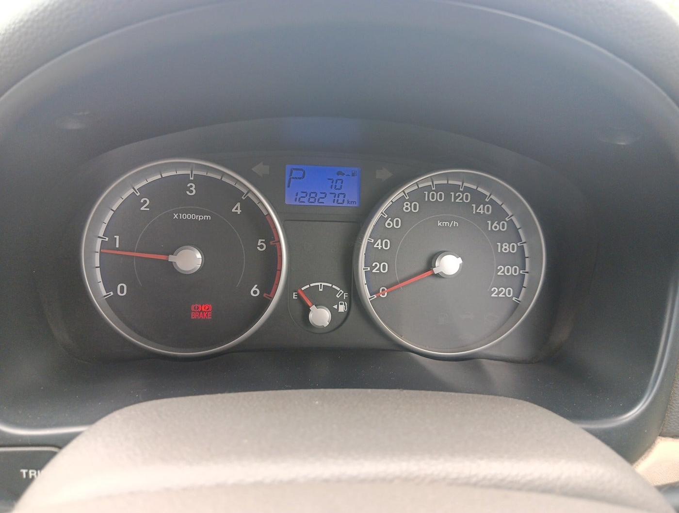 2011 Hyundai Verna TRANSFORM 1.5 SX AT CRDI, Diesel, Automatic, 1,29,141 km, interior