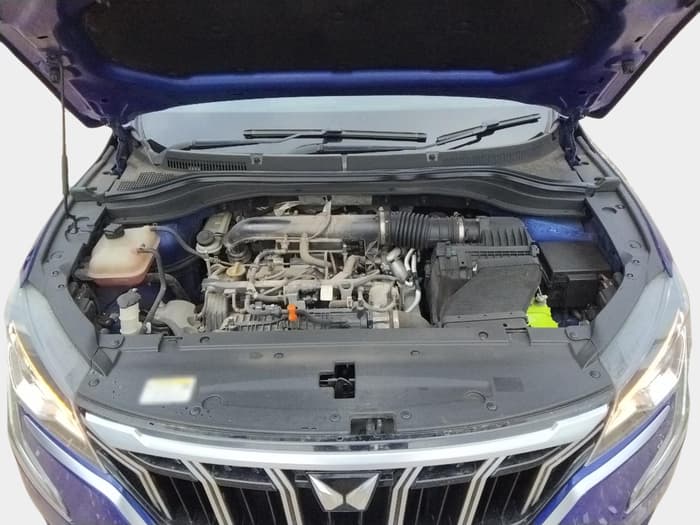 2022 Mahindra XUV700 AX 7 P MT 7 STR, Petrol, Manual, 50,488 km, exterior
