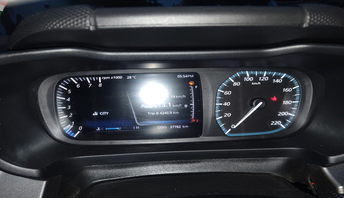 2023 Tata ALTROZ XZ + SUNROOF, Petrol, Manual, 37,782 km, interior