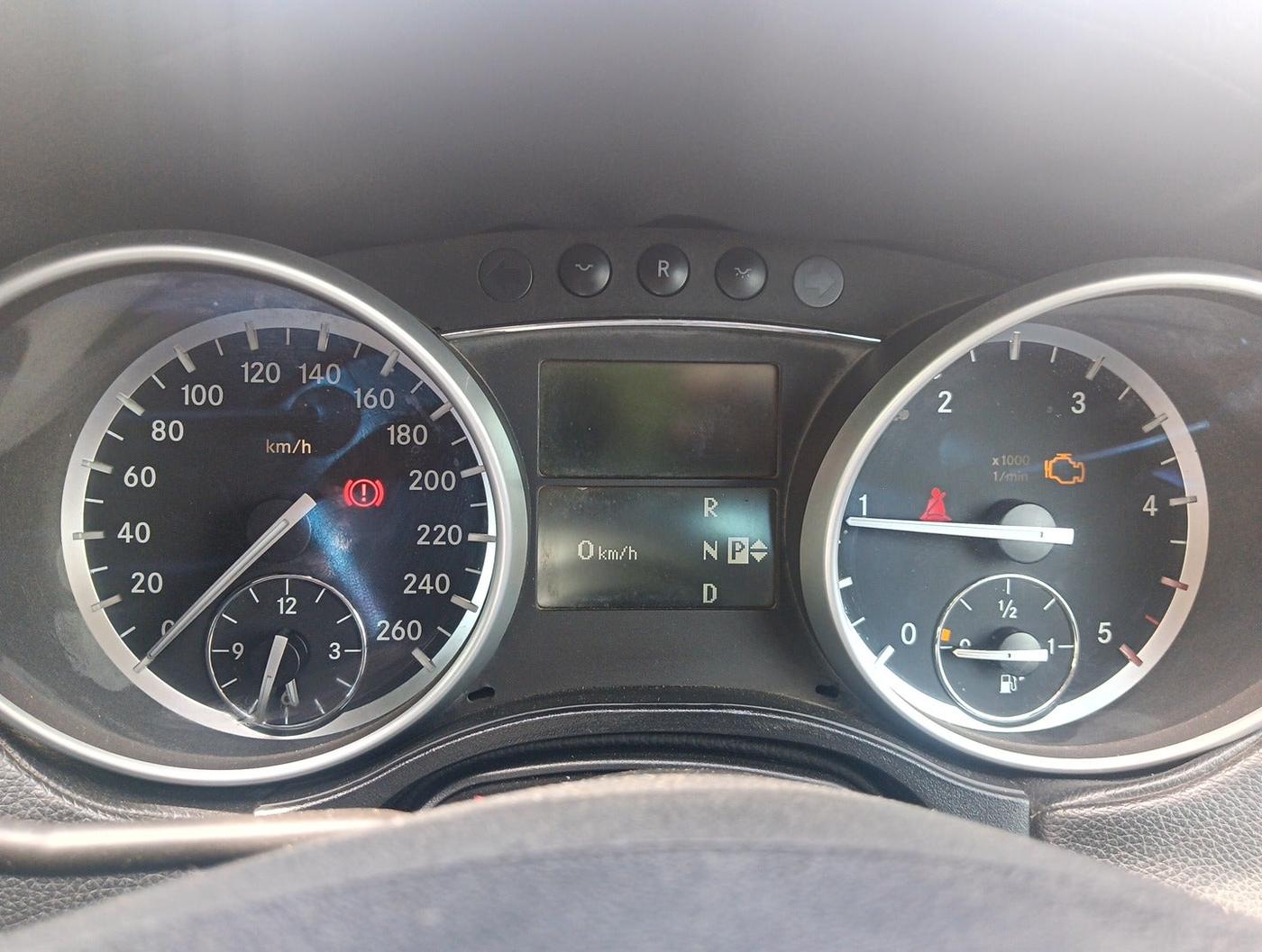2011 Mercedes Benz Ml Class 350 CDI GRAND EDITION, Diesel, Automatic, 1,56,300 km, interior