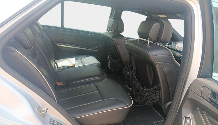 2011 Mercedes Benz Ml Class 350 CDI GRAND EDITION, Diesel, Automatic, 1,56,300 km, interior