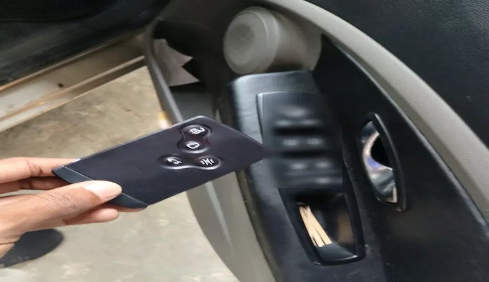 2012 Renault Fluence 1.5 E2, Diesel, Manual, 1,88,669 km, interior