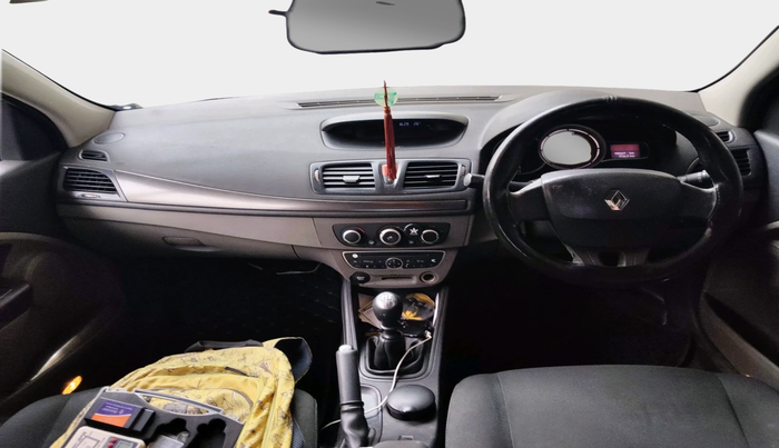 2012 Renault Fluence 1.5 E2, Diesel, Manual, 1,88,669 km, interior