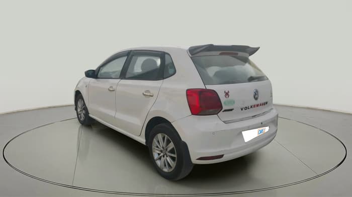2015 Volkswagen Polo HIGHLINE1.5L, Diesel, Manual, 1,27,064 km, exterior