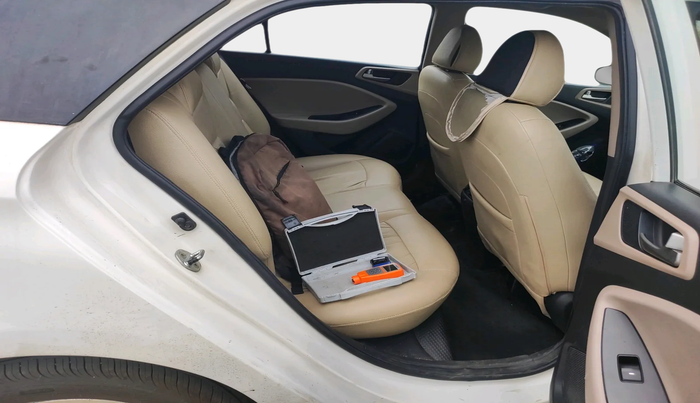 2015 Hyundai Elite i20 SPORTZ 1.2 (O), Petrol, Manual, 89,384 km, interior