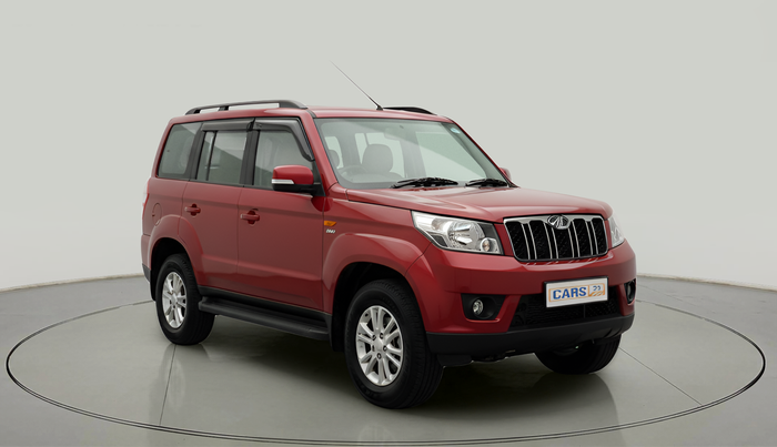 2016 Mahindra TUV300 T8, Diesel, Manual, 1,30,715 km, exterior