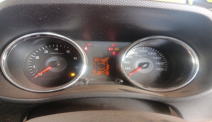 2016 Mahindra TUV300 T8, Diesel, Manual, 1,30,715 km, interior