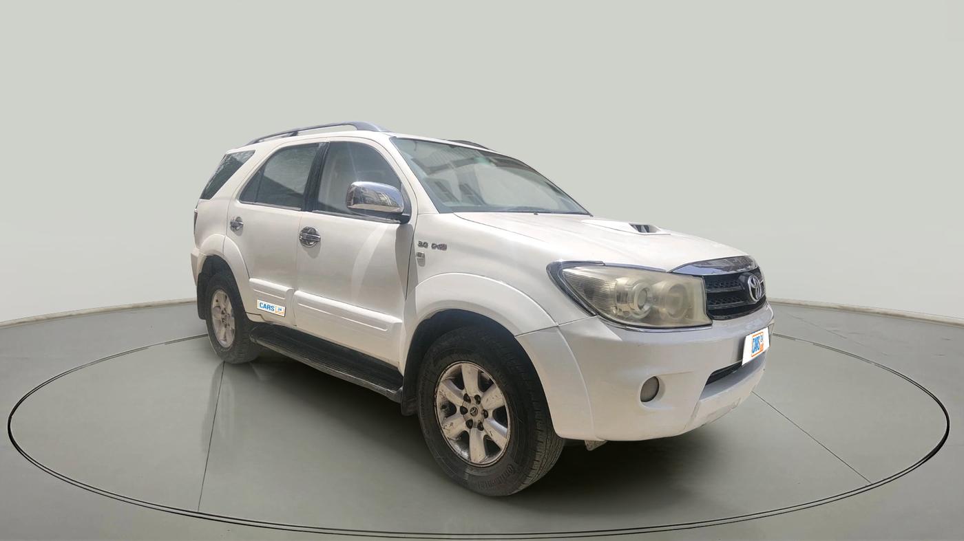2011 Toyota Fortuner 3.0 4X4 MT, Diesel, Manual, 2,27,223 km, exterior