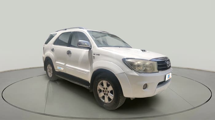 2011 Toyota Fortuner 3.0 4X4 MT, Diesel, Manual, 2,27,223 km, exterior