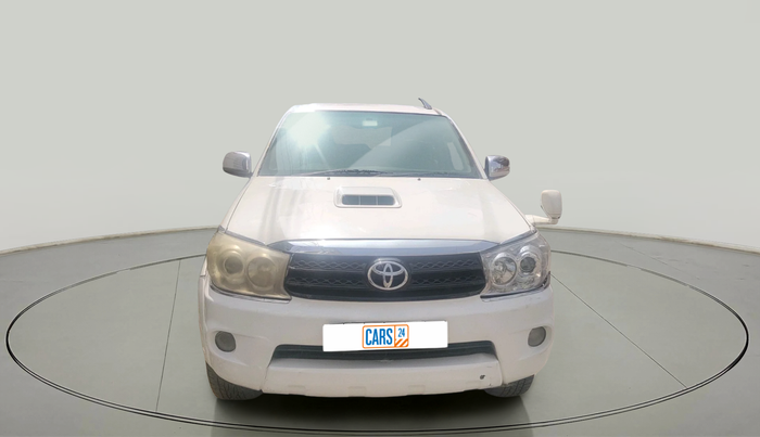 2011 Toyota Fortuner 3.0 4X4 MT, Diesel, Manual, 2,27,223 km, exterior