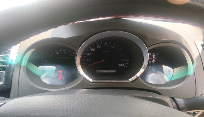 2011 Toyota Fortuner 3.0 4X4 MT, Diesel, Manual, 2,27,223 km, interior