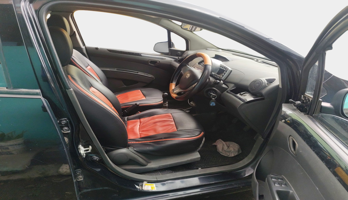 2011 Chevrolet Beat LT PETROL, Petrol, Manual, 33,593 km, interior