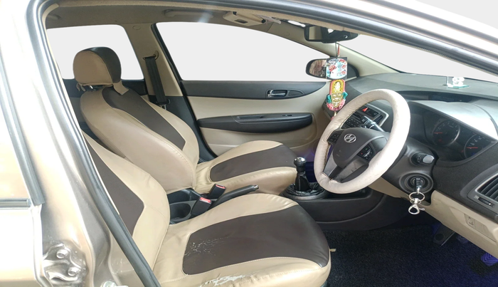 2013 Hyundai i20 SPORTZ 1.2, Petrol, Manual, 1,13,347 km, interior