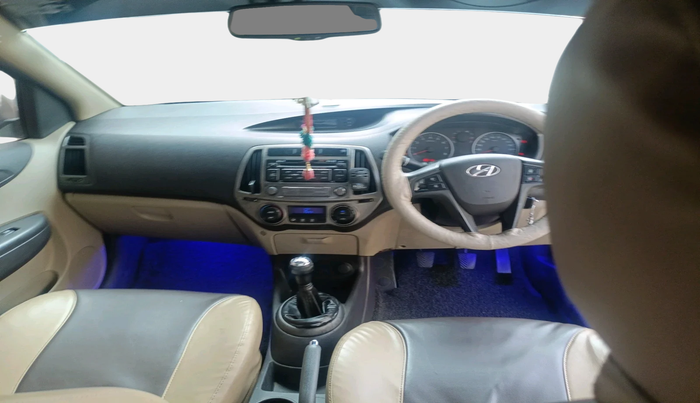2013 Hyundai i20 SPORTZ 1.2, Petrol, Manual, 1,13,347 km, interior