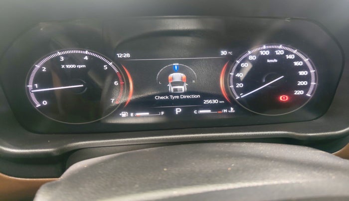 2022 Mahindra SCORPIO-N Z8 L PETROL AT 7 STR, Petrol, Automatic, 25,630 km, interior