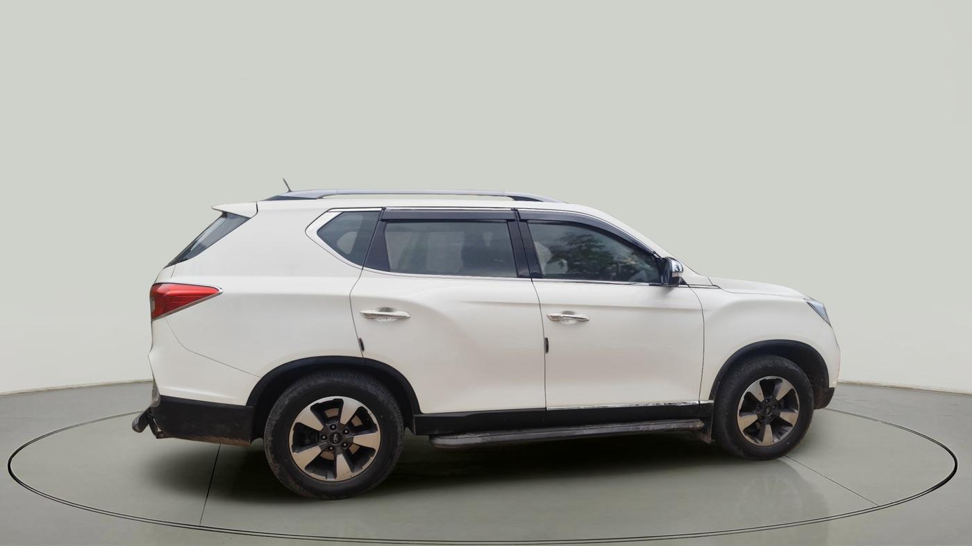2021 Mahindra ALTURAS G4 4WD AT, Diesel, Automatic, 52,780 km, exterior