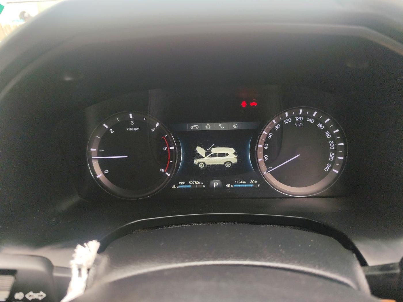2021 Mahindra ALTURAS G4 4WD AT, Diesel, Automatic, 52,780 km, interior