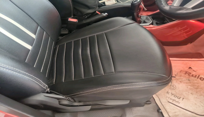 2017 Maruti IGNIS ALPHA 1.2 DUAL TONE, Petrol, Manual, 46,941 km, interior