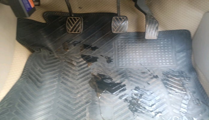 2012 Maruti Ertiga VDI, Diesel, Manual, 1,36,686 km, interior