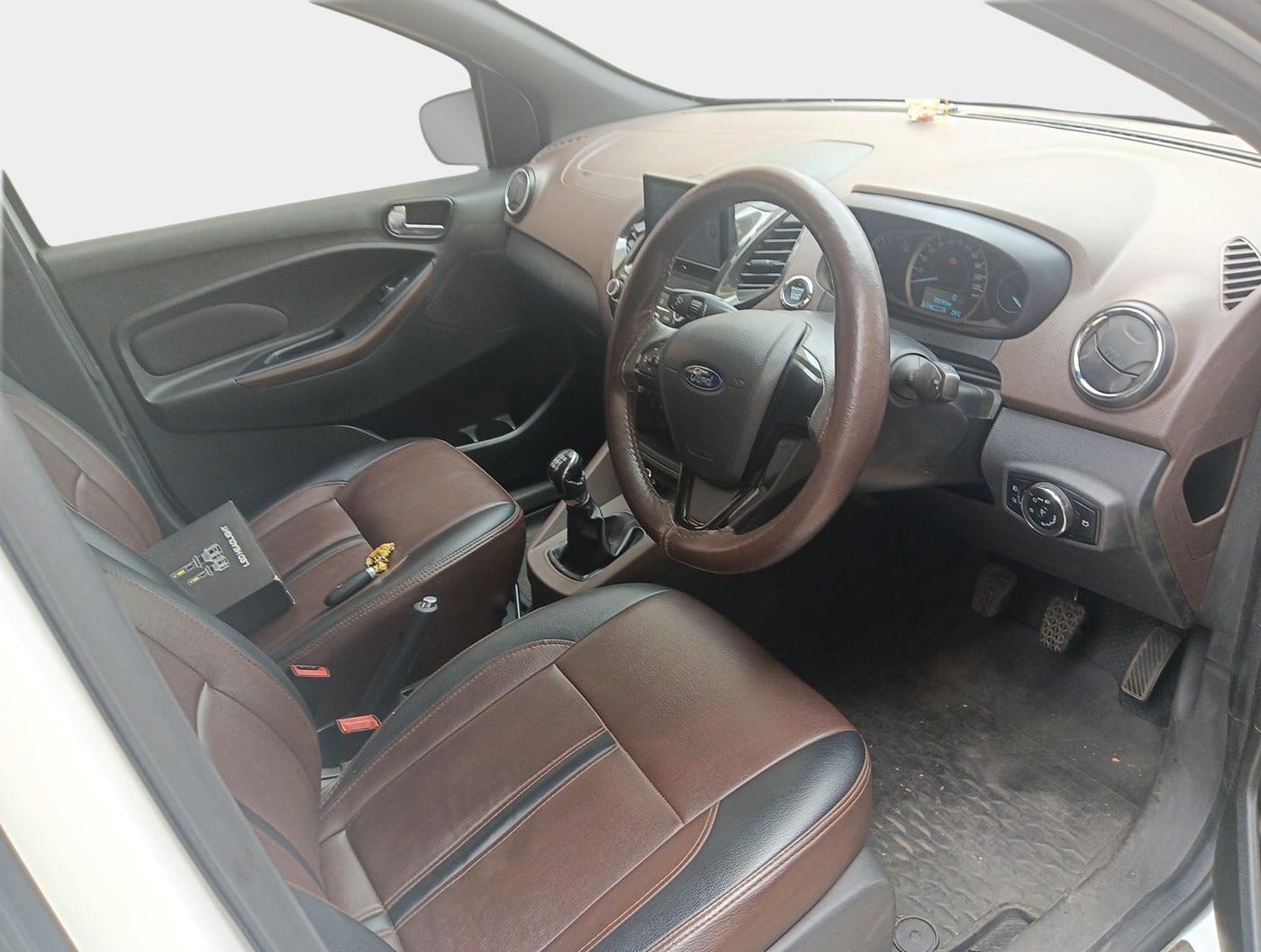 2018 Ford FREESTYLE TITANIUM 1.2 PETROL, Petrol, Manual, 73,199 km, interior