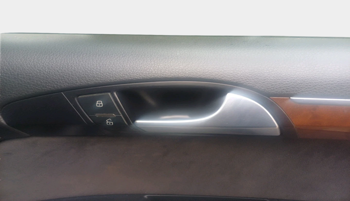 2013 Audi Q7 3.0 TDI QUATTRO, Diesel, Automatic, 1,53,720 km, interior