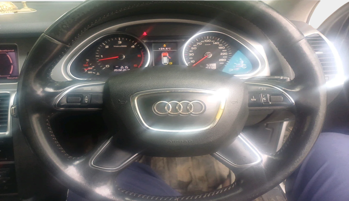 2013 Audi Q7 3.0 TDI QUATTRO, Diesel, Automatic, 1,53,720 km, interior
