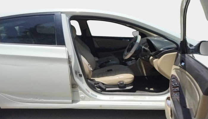 2011 Hyundai Verna FLUIDIC 1.6 CRDI SX, Diesel, Manual, 2,27,587 km, interior