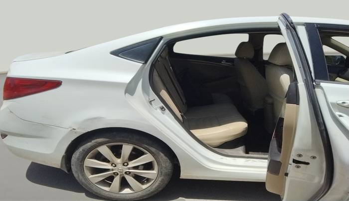 2011 Hyundai Verna FLUIDIC 1.6 CRDI SX, Diesel, Manual, 2,27,587 km, interior