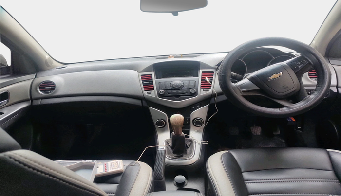 2011 Chevrolet Cruze LT, Diesel, Manual, 1,10,793 km, interior