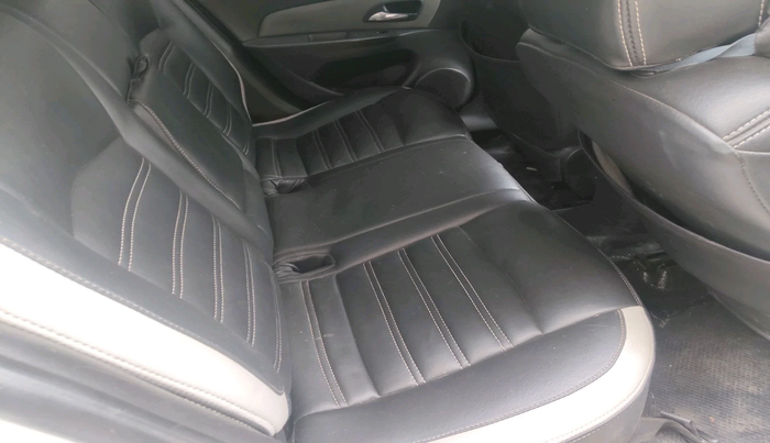 2011 Chevrolet Cruze LT, Diesel, Manual, 1,10,793 km, interior