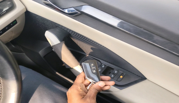 2023 Skoda Octavia STYLE 2.0, Petrol, Automatic, 22,128 km, interior